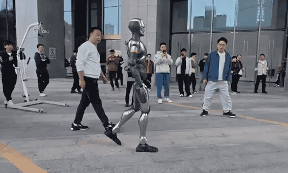更是心理和